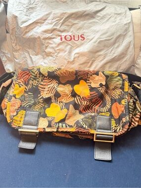 TOUS Floral-Print Messenger Bag in Black and Orange